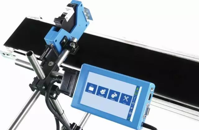 E125貼標(biāo)噴碼應(yīng)用:即噴即貼 解決方案