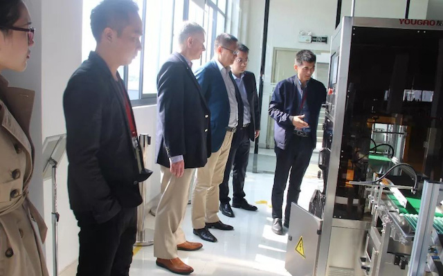 多米諾噴碼機高層訪問友高,共商標(biāo)識2.0