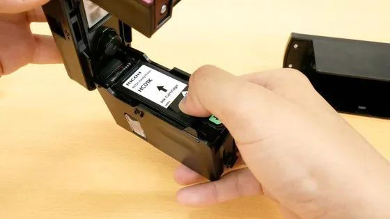 全球最小巧手持式噴碼機,RICOH開箱